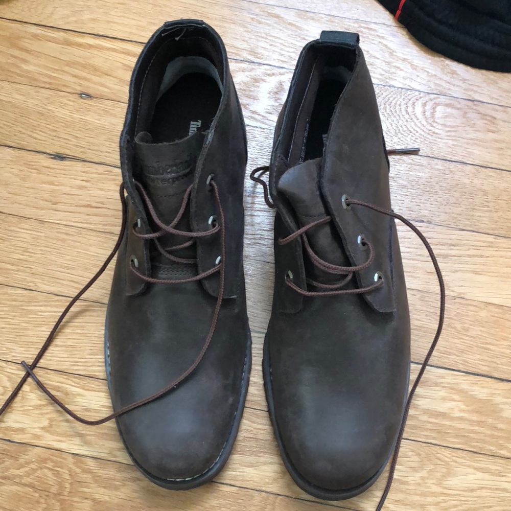 Men’s size 11 waterproof boots